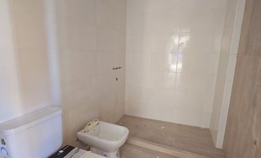 PISO EXCLUSIVO 3 DORM 2 BAÑOS EN VENTA MUY AMPLIO