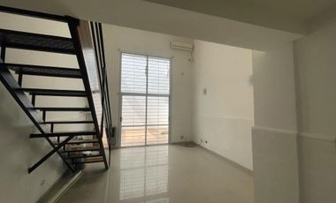 VENTA PH PB TIPO LOFT 2 AMBIENTES Y PATIO EN BOEDO