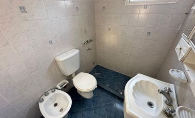 VENTA PH 3 AMBIENTES CON PATIO PLAZA MITRE