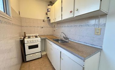 VENTA PH 3 AMBIENTES CON PATIO PLAZA MITRE