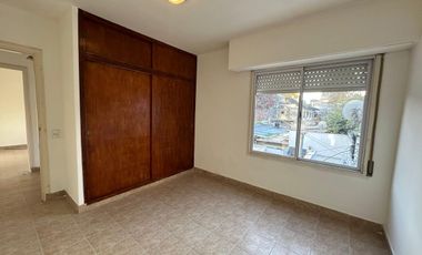 VENTA PH 3 AMBIENTES CON PATIO PLAZA MITRE