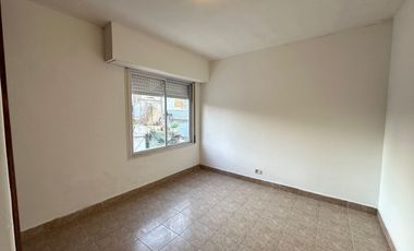 VENTA PH 3 AMBIENTES CON PATIO PLAZA MITRE