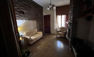 SE VENDE IMPORTANTE CASA EN CENTRO 2