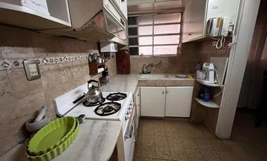 SE VENDE IMPORTANTE CASA EN CENTRO 2
