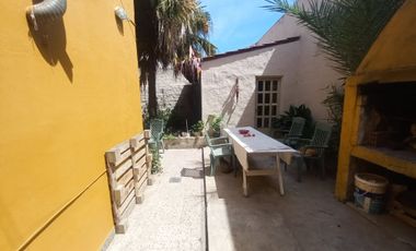 VENTA CASA CON 2 LOCALES + TERRAZA R. MEJÍA SUR