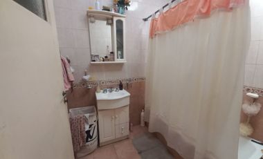 VENTA CASA CON 2 LOCALES + TERRAZA R. MEJÍA SUR