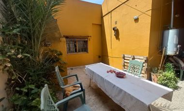 VENTA CASA CON 2 LOCALES + TERRAZA R. MEJÍA SUR