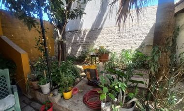 VENTA CASA CON 2 LOCALES + TERRAZA R. MEJÍA SUR