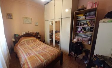 VENTA CASA CON 2 LOCALES + TERRAZA R. MEJÍA SUR