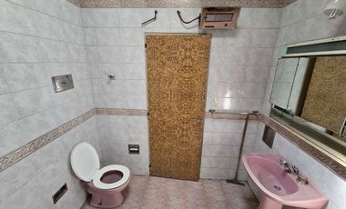 Casa en alquiler en Moron Sur