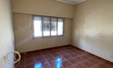 Casa en alquiler en Moron Sur