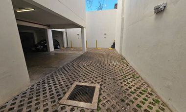 Venta  Cochera Céntrica