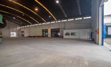 ALQUILA GRAN GALPON 3.500 m2 CON TERRENO 30.000 m2