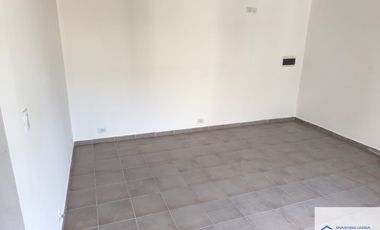 Departamento en alquiler de 2 dormitorios c/ cochera en Maipú