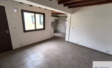 Departamento en alquiler de 2 dormitorios c/ cochera en Maipú
