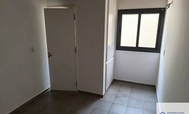 Departamento en alquiler de 2 dormitorios c/ cochera en Maipú