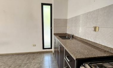 Duplex en alquiler en Lanus Oeste