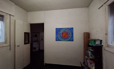 Casa mas depto. Apta Crédito. B° Mallea. Capital