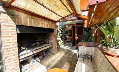 CASA 5 AMB EN VENTA DON BOSCO COCH.PISCINA.QUINCHO
