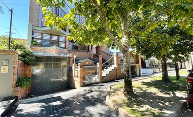 CASA 5 AMB EN VENTA DON BOSCO COCH.PISCINA.QUINCHO