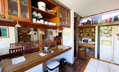CASA 5 AMB EN VENTA DON BOSCO COCH.PISCINA.QUINCHO
