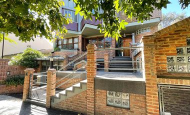 CASA 5 AMB EN VENTA DON BOSCO COCH.PISCINA.QUINCHO