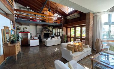 CASA 5 AMB EN VENTA DON BOSCO COCH.PISCINA.QUINCHO