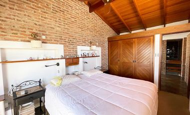 CASA 5 AMB EN VENTA DON BOSCO COCH.PISCINA.QUINCHO