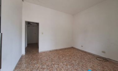 Departamento Tipo Casa en alquiler en Ezpeleta Este