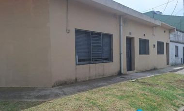 Departamento Tipo Casa en alquiler en Ezpeleta Este