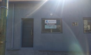 Departamento Tipo Casa en alquiler en Ezpeleta Este