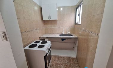 Departamento Tipo Casa en alquiler en Ezpeleta Este