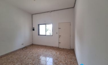 Departamento Tipo Casa en alquiler en Ezpeleta Este