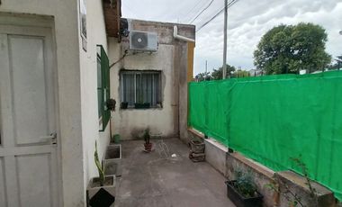 Venta casa 4 ambientes con patio en Monte Grande