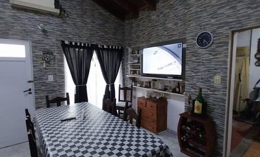 Venta casa 4 ambientes con patio en Monte Grande