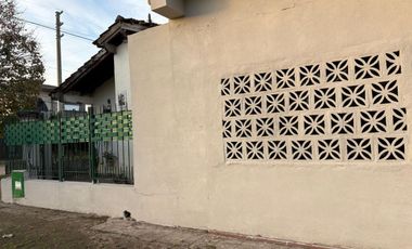 Venta casa 4 ambientes con patio en Monte Grande