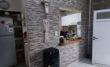 Venta casa 4 ambientes con patio en Monte Grande