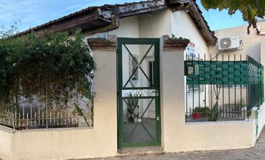 Venta casa 4 ambientes con patio en Monte Grande