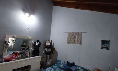 Venta casa 4 ambientes con patio en Monte Grande
