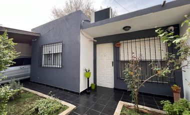 CASA EN VENTA LONGCHAMPS 3 AMBIENTES APTO CREDITO