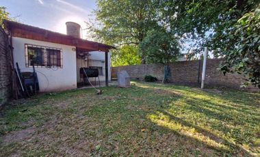 CASA EN VENTA LONGCHAMPS 3 AMBIENTES APTO CREDITO