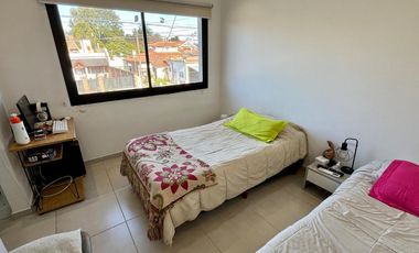 VENTA PH 3 AMBIENTES MONTE GRANDE