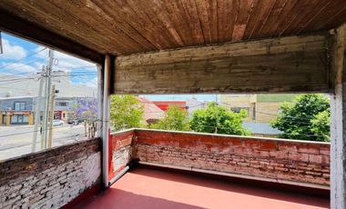 VENTA CASA 5 AMBIENTES DOS FAMILIAS TERRAZA LANUS