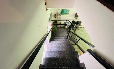 VENTA CASA 5 AMBIENTES DOS FAMILIAS TERRAZA LANUS