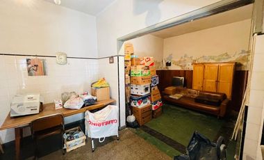VENTA CASA 5 AMBIENTES DOS FAMILIAS TERRAZA LANUS