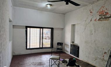 Venta Casa 4 amb a reciclar - Haedo Norte
