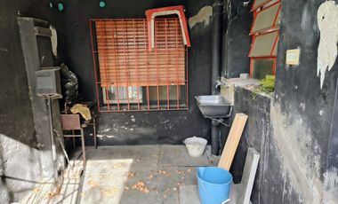 Venta Casa 4 amb a reciclar - Haedo Norte