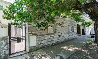 VENTA PH 2 AMB. Y PATIO CERRADO EN RAMOS MEJIA