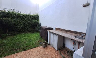 DEPTO2AMB ALQUILER URQUIZA COCHERA PARRILLA JARDIN
