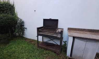 DEPTO2AMB ALQUILER URQUIZA COCHERA PARRILLA JARDIN